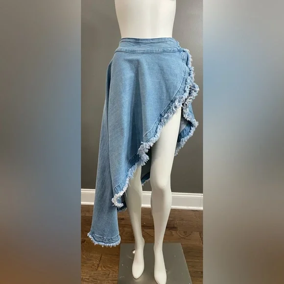 AKIRA Kelsey Overlay Wrap Denim Skirt Belt Size Small - Picture 3 of 13
